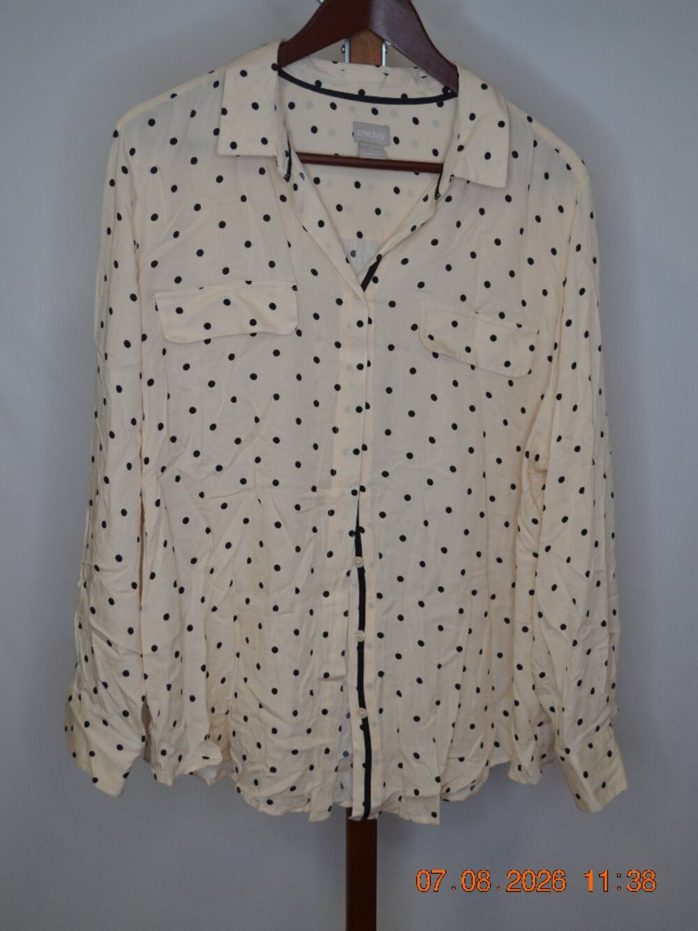 Chico's Women's Size 3 (US XL) Cream Polka Dot Long Sleeve Button Down